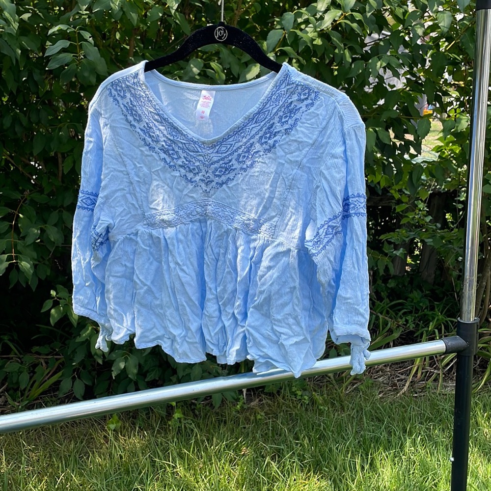 Blue flowy top